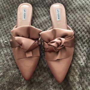 Bow tie loafers